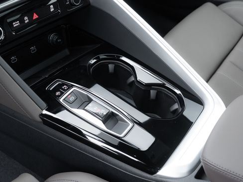 New 2025 Audi Q5 Premium Plus image 18