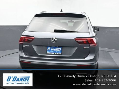 Used 2020 Volkswagen Tiguan SE w/ Panoramic Sunroof Package AWD/4WD image 5