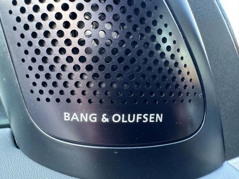 Used 2023 Genesis GV60 Advanced w/ Security Package image 40