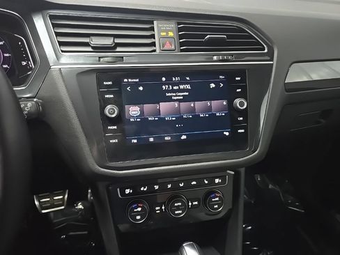 Used 2020 Volkswagen Tiguan SEL Premium R-Line w/ 3rd Row Seat Package AWD/4WD image 25