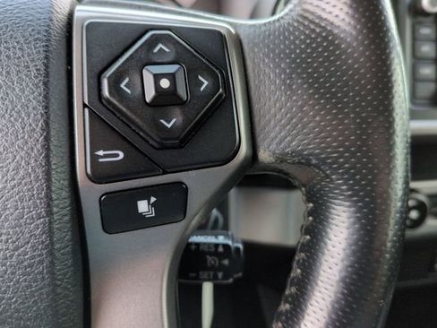 Used 2017 Toyota Tacoma SR5 w/ Tow Package image 19