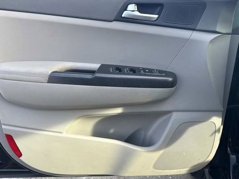 Used 2017 Kia Sportage LX image 24