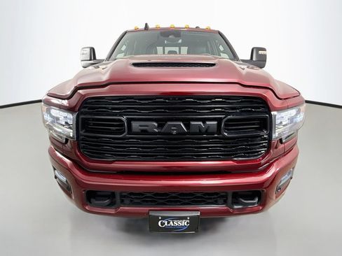 Used 2023 RAM 2500 Limited AWD/4WD image 2