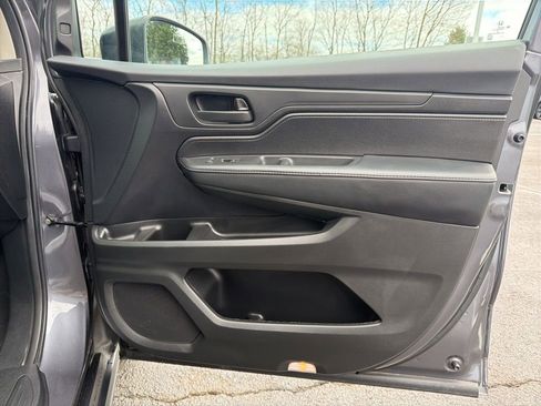 Certified 2025 Honda Odyssey EX-L image 27