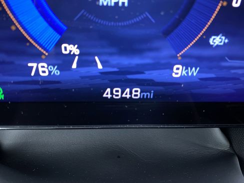 Certified 2024 Chevrolet Equinox EV RS image 4