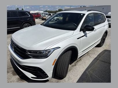 Used 2024 Volkswagen Tiguan SE R-Line