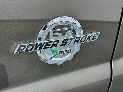 Used 2016 Ford F250 Lariat w/ Lariat Ultimate Package AWD/4WD image 38