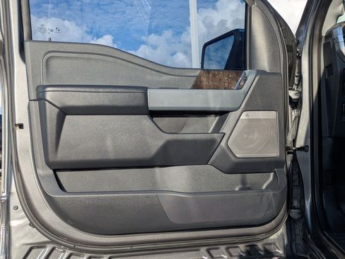 Used 2023 Ford F150 Lariat w/ Trailer Tow Package image 14