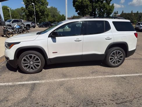 Used 2017 GMC Acadia SLT AWD/4WD image 8