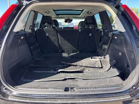 Used 2020 Volvo XC90 T5 Momentum w/ Protection Package Premier image 27