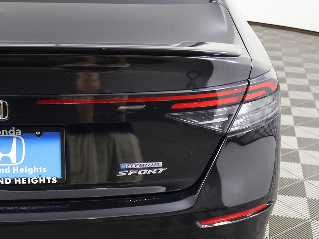 Used 2023 Honda Accord Sport image 14