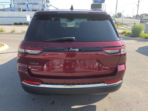 Used 2023 Jeep Grand Cherokee 4WD 4xe image 8