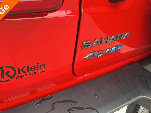 Used 2025 Jeep Wrangler Unlimited Sahara w/ Safety Group image 11