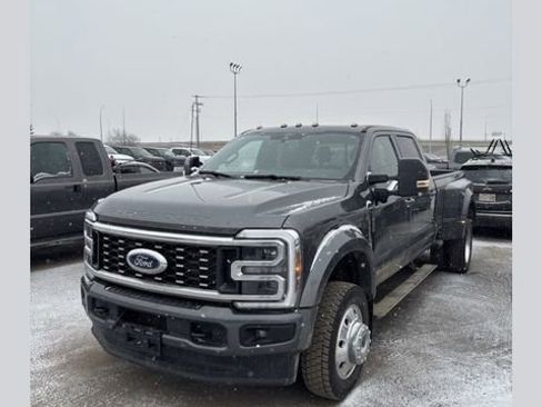 Used 2025 Ford F450 Platinum w/ FX4 Off-Road Package AWD/4WD image 1