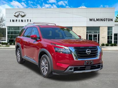 Used 2023 Nissan Pathfinder SL