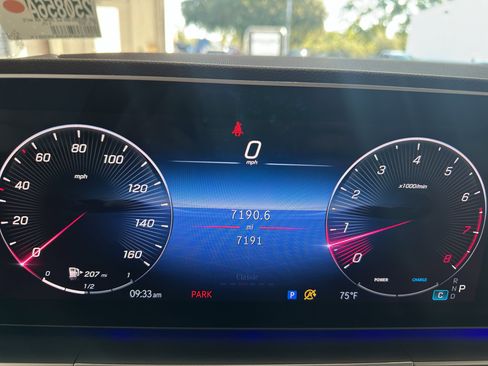 Used 2025 Mercedes-Benz GLE 350 4MATIC image 12