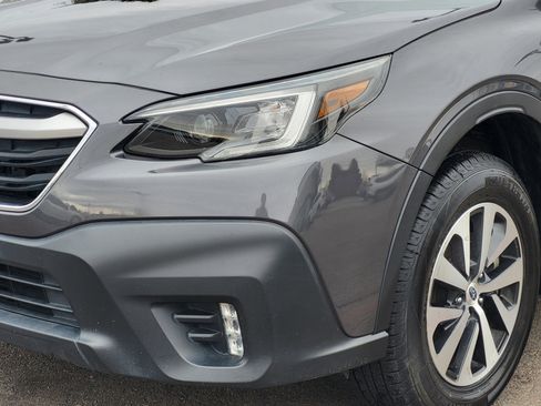 Used 2020 Subaru Outback Premium image 8