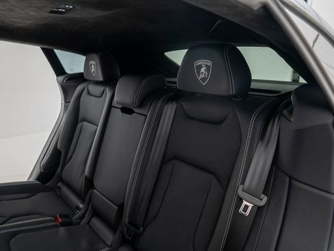 Used 2023 Lamborghini Urus S image 38