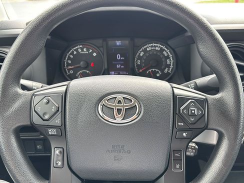 Used 2019 Toyota Tacoma SR AWD/4WD image 19