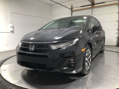 New 2026 Honda Odyssey EX-L image 3