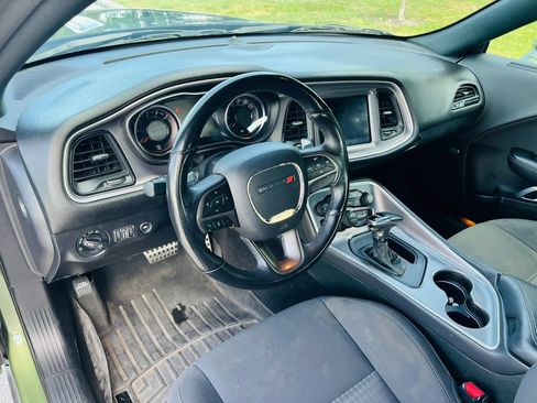 Used 2019 Dodge Challenger R/T RWD image 13
