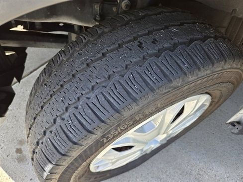 Used 2024 Ford Transit 350 XLT RWD image 11