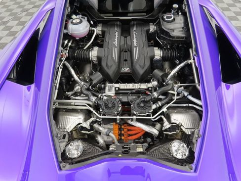 Used 2024 Lamborghini Revuelto image 24