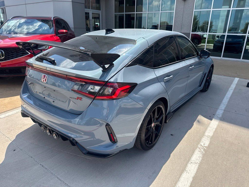Used 2025 Honda Civic Type R image 26