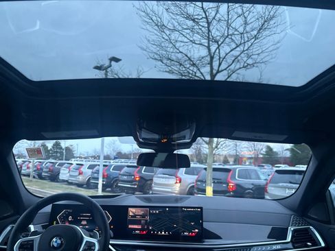 Used 2026 BMW X6 xDrive40i image 17