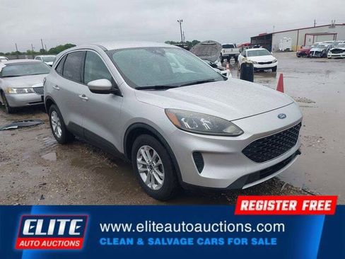 Used 2020 Ford Escape SE FWD image 2