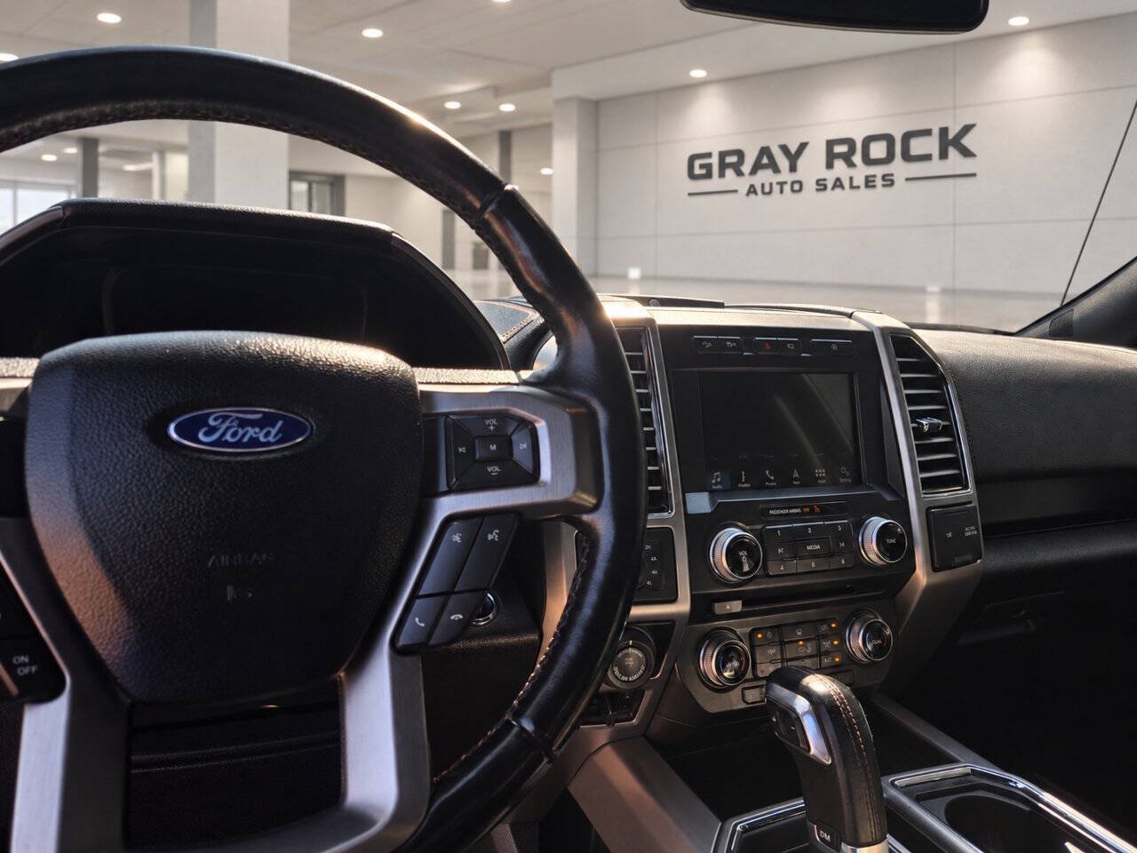 Used 2018 Ford F150 Platinum w/ Equipment Group 701A Luxury AWD/4WD image 7