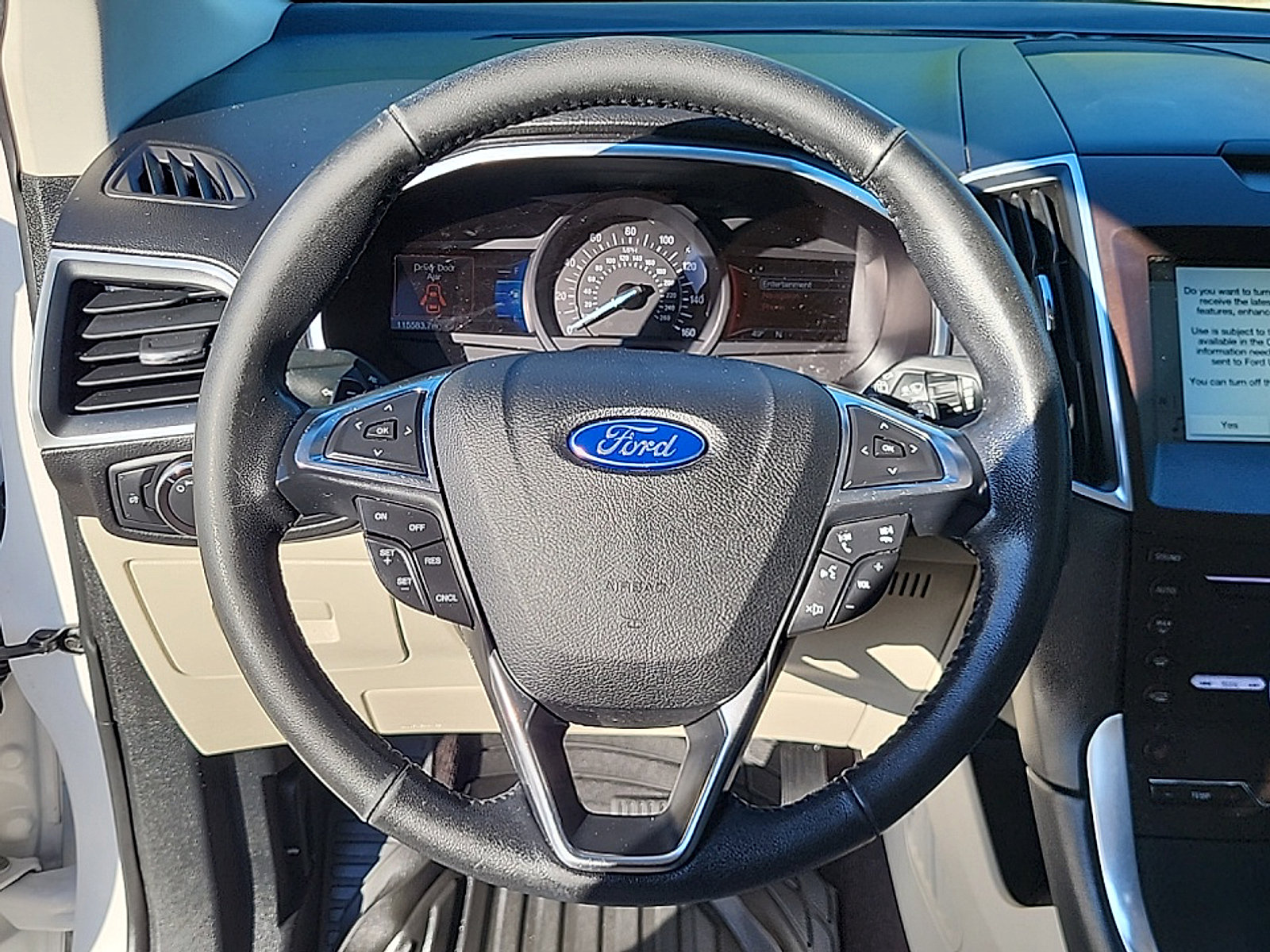 Used 2017 Ford Edge Titanium w/ Technology Package AWD/4WD image 16