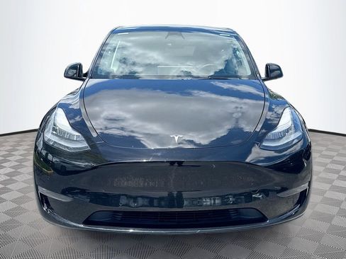 Used 2021 Tesla Model Y Long Range image 2