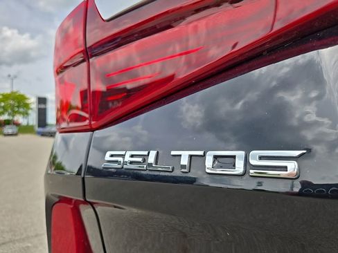 Certified 2021 Kia Seltos EX AWD/4WD image 7