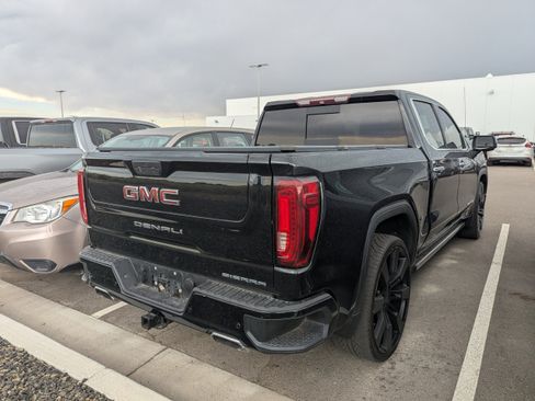Used 2019 GMC Sierra 1500 Denali w/ Denali Ultimate Package AWD/4WD image 4