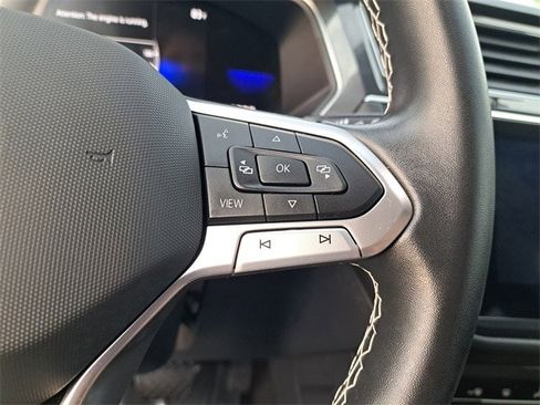 Certified 2023 Volkswagen Tiguan SE image 20