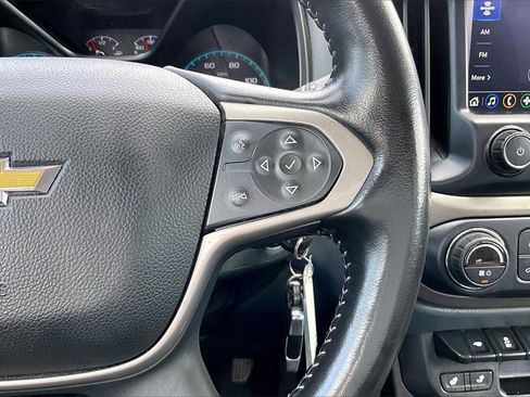 Used 2020 Chevrolet Colorado Z71 image 11
