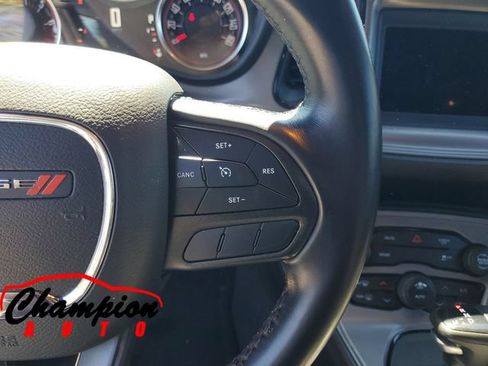 Used 2023 Dodge Challenger SXT RWD image 18