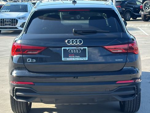 Certified 2025 Audi Q3 2.0T Premium image 6