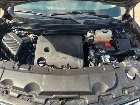 Used 2019 Chevrolet Traverse LT FWD image 32