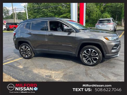 Used 2023 Jeep Compass Limited AWD/4WD image 6