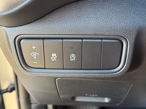 Certified 2025 Kia Soul LX image 21