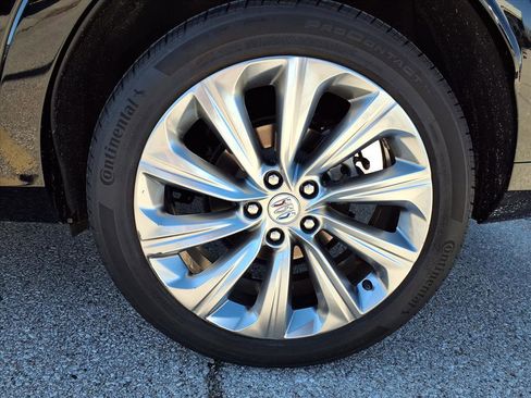 Used 2024 Buick Envista Avenir image 36