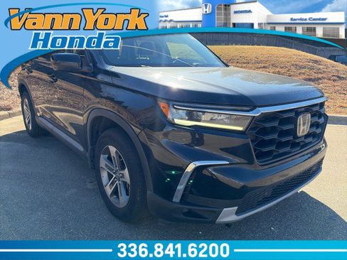 Certified 2023 Honda Pilot EX-L image 1