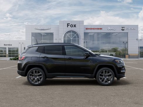 New 2026 Jeep Compass Limited image 21