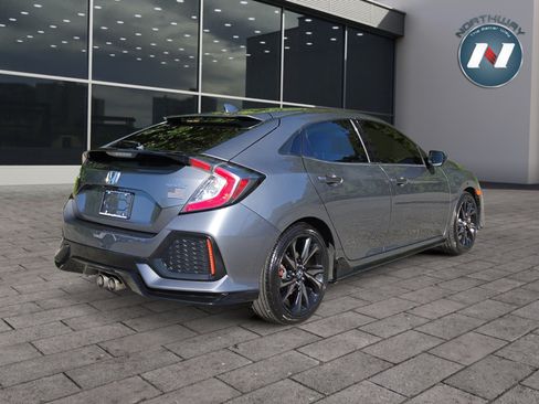 Used 2017 Honda Civic Sport image 2