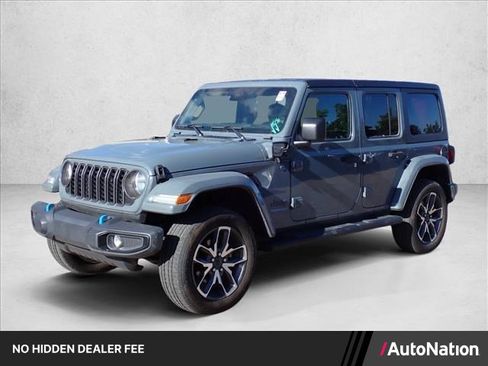 Used 2024 Jeep Wrangler Unlimited AWD/4WD image 1