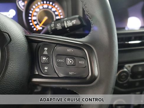 Used 2026 Jeep Wrangler Unlimited Sport AWD/4WD image 3
