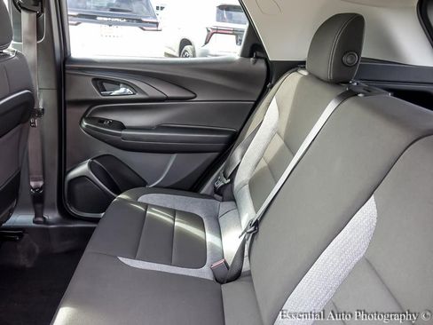 Used 2021 Chevrolet TrailBlazer LT w/ Convenience Package image 11