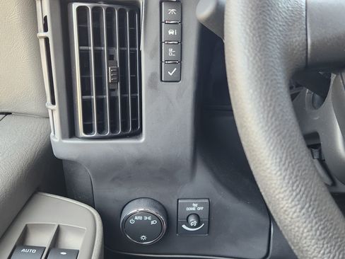 New 2025 Chevrolet Express 3500 w/ Power Convenience Package image 23